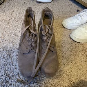 Forever 21 lace heels